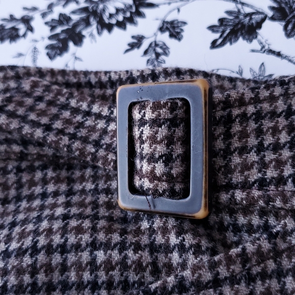 Skirt - Picture 3 of 3